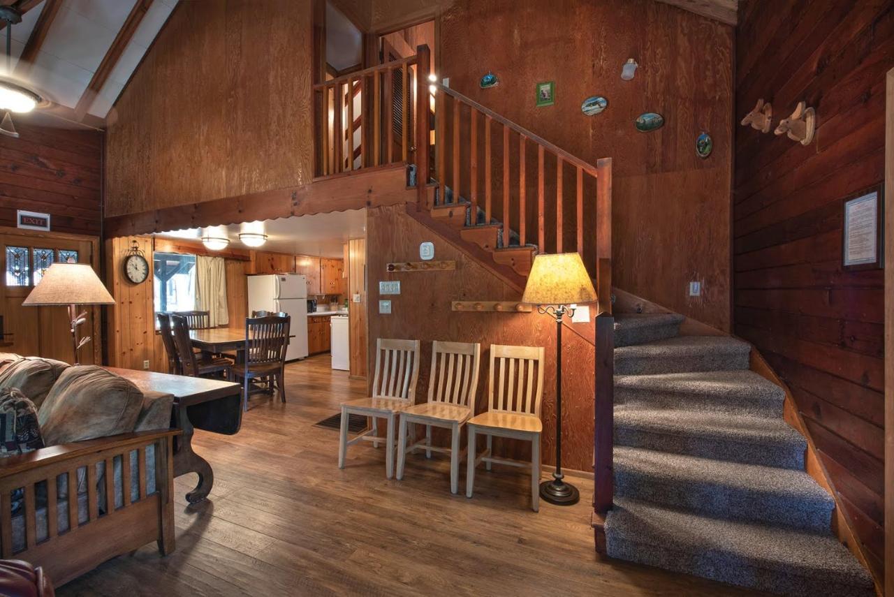 | 34 Grandmas Cabin