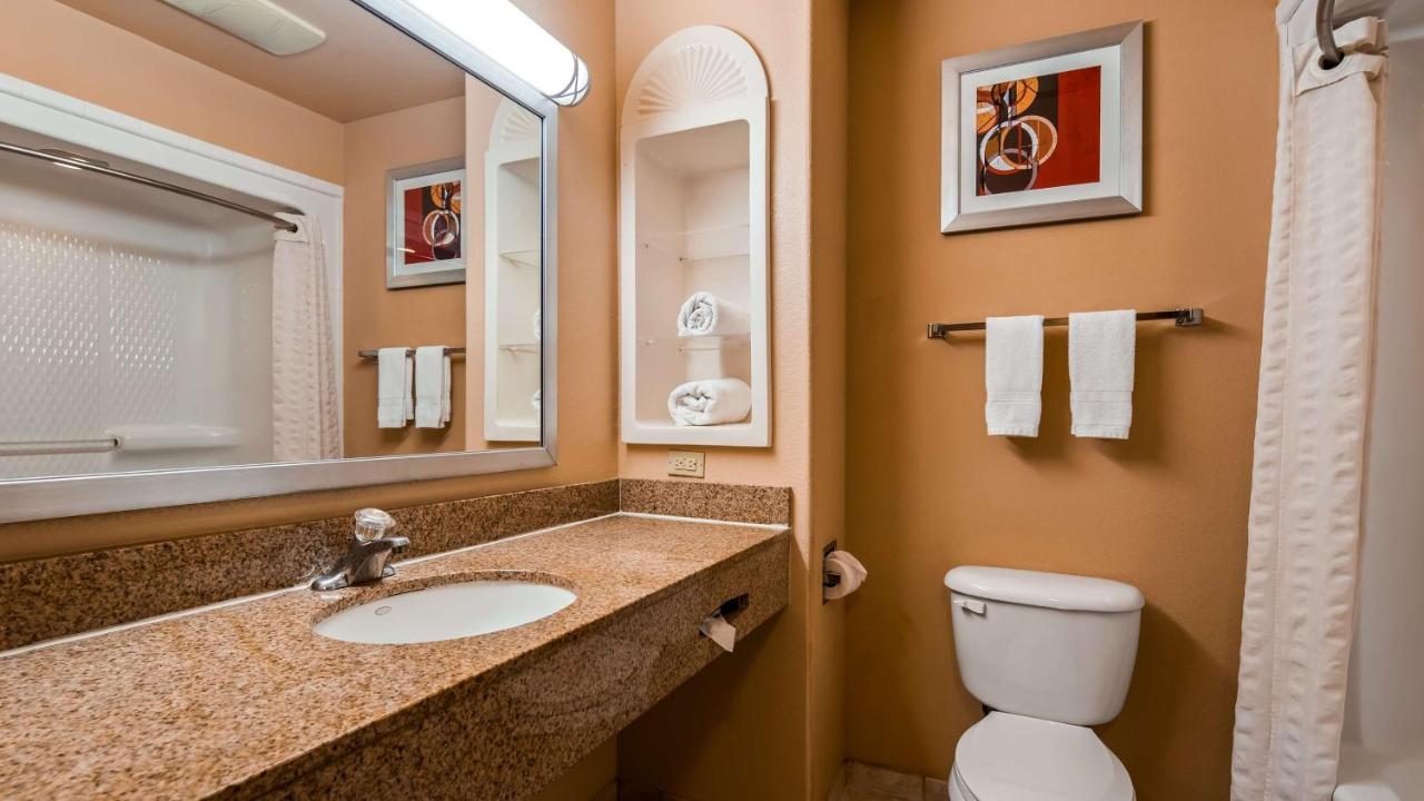 King Room - Non-Smoking at Best Western Plus The Woodlands
