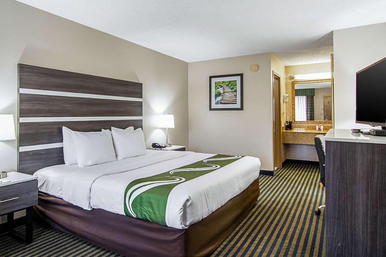 King Room - Non-Smoking at Quality Inn Savannah I-95