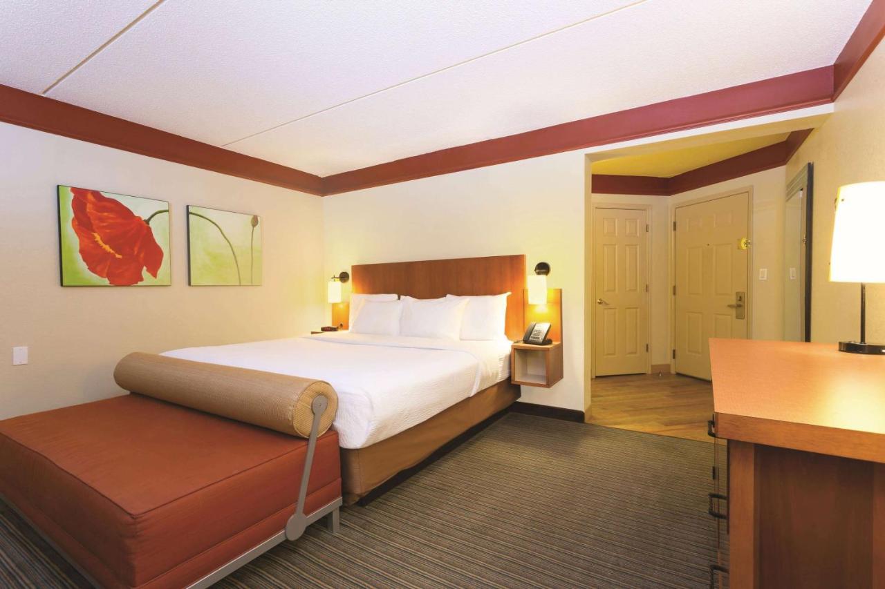 King Room - Disability Access at La Quinta Inn & Suites by Wyndham Raleigh/Durham Southpoint