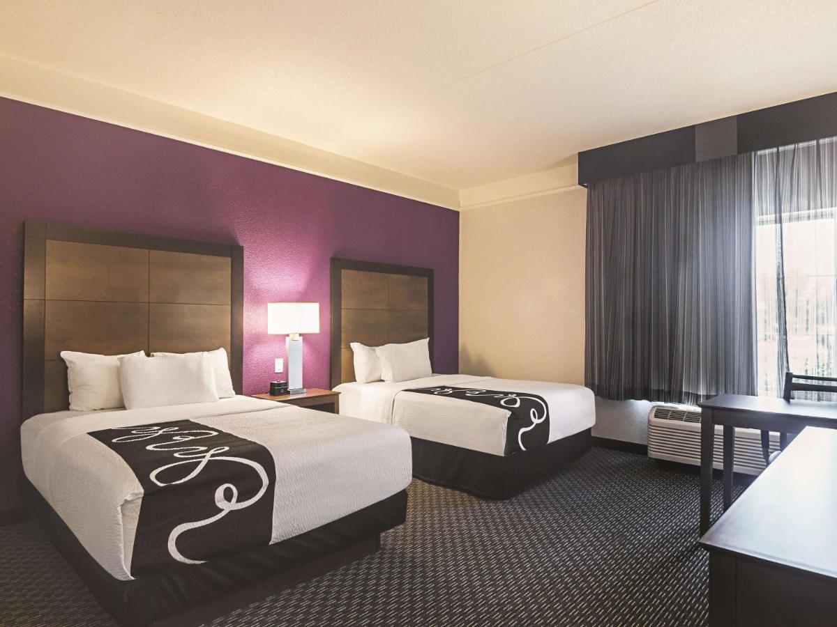 Deluxe Double or Twin Room at La Quinta Inn & Suites by Wyndham Oklahoma City - NW Expwy