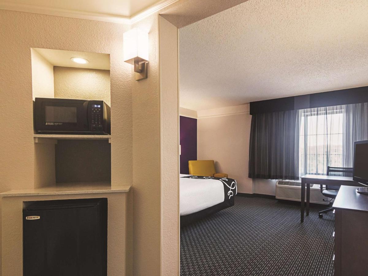  | La Quinta Inn & Suites by Wyndham Oklahoma City - NW Expwy