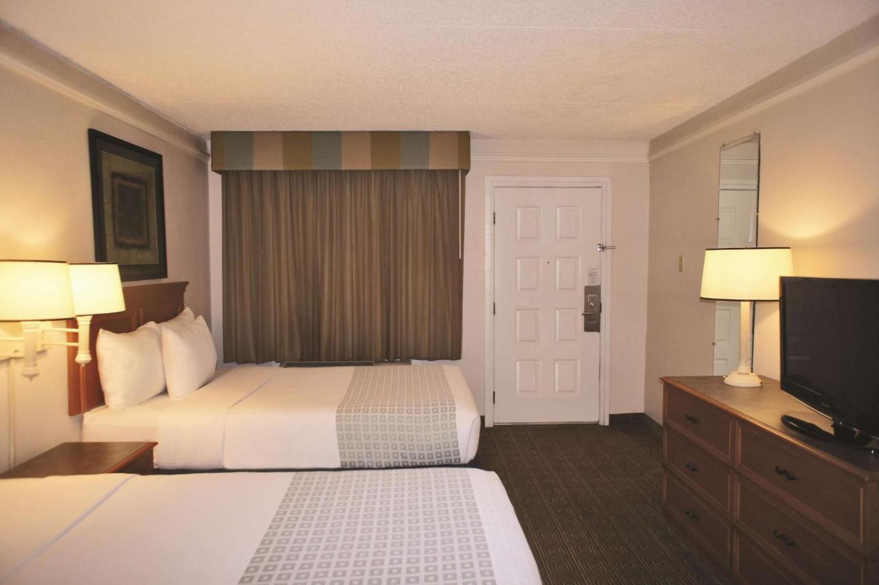 Deluxe Double Room with Two Double Beds - Non-Smoking at La Quinta Inn by Wyndham Tallahassee North