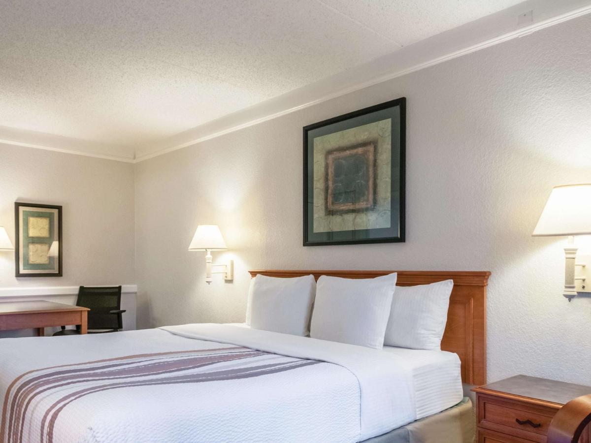 | La Quinta Inn by Wyndham New Orleans West Bank / Gretna