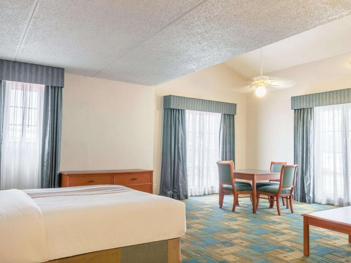 | La Quinta Inn by Wyndham New Orleans West Bank / Gretna