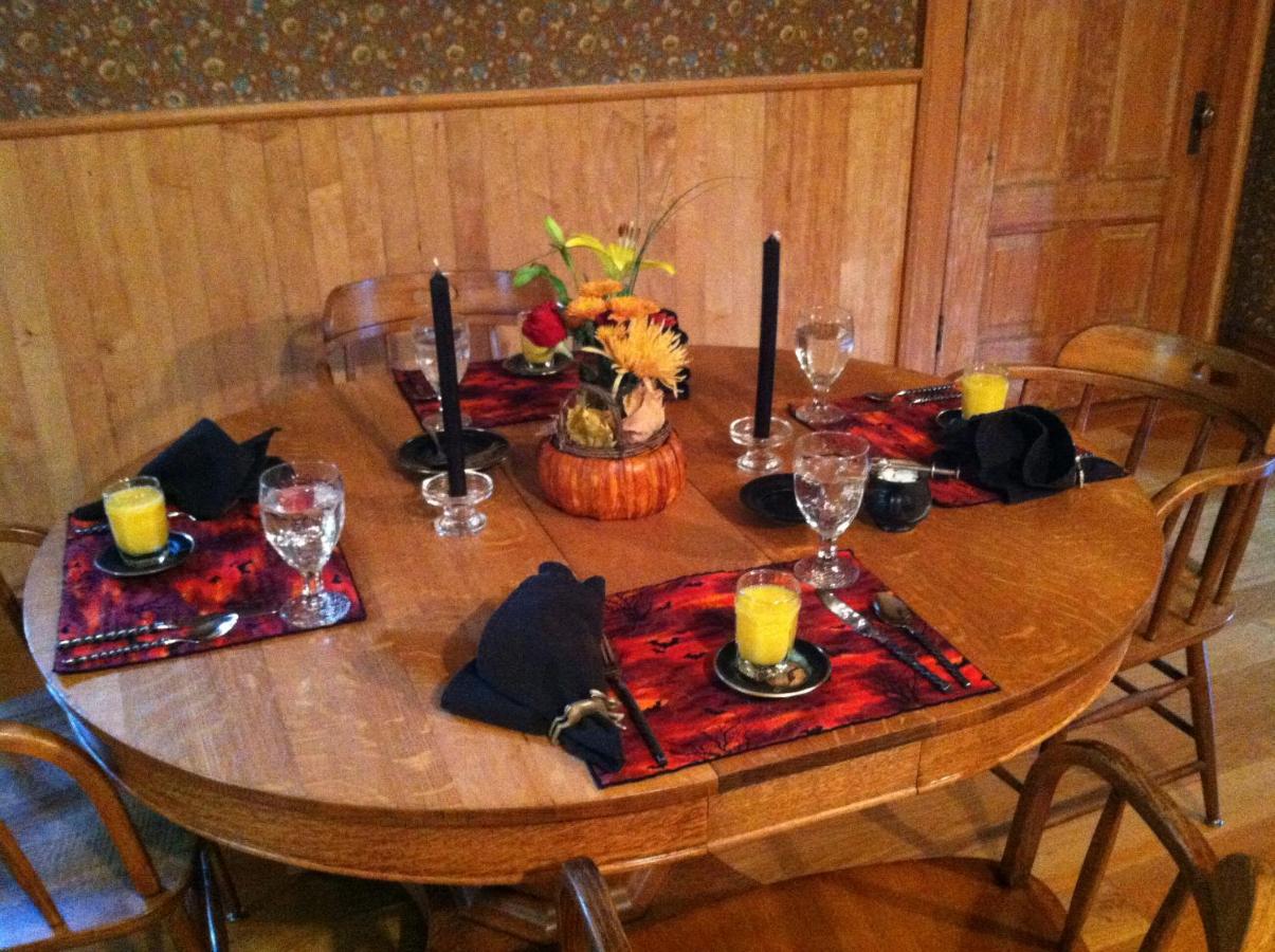  | Abe's Spring Street Guest House