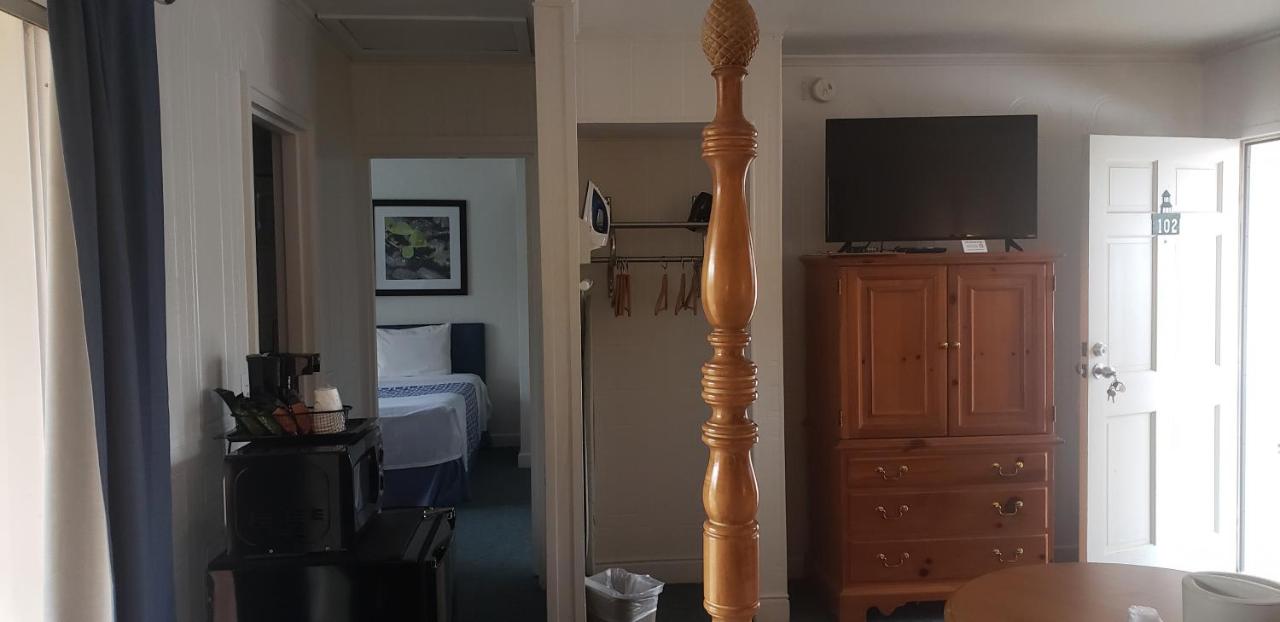 Standard Quadruple Room at Land O Nod Inn