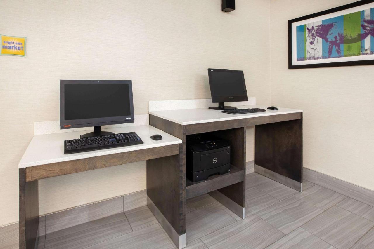  | La Quinta by Wyndham Cincinnati Airport Florence