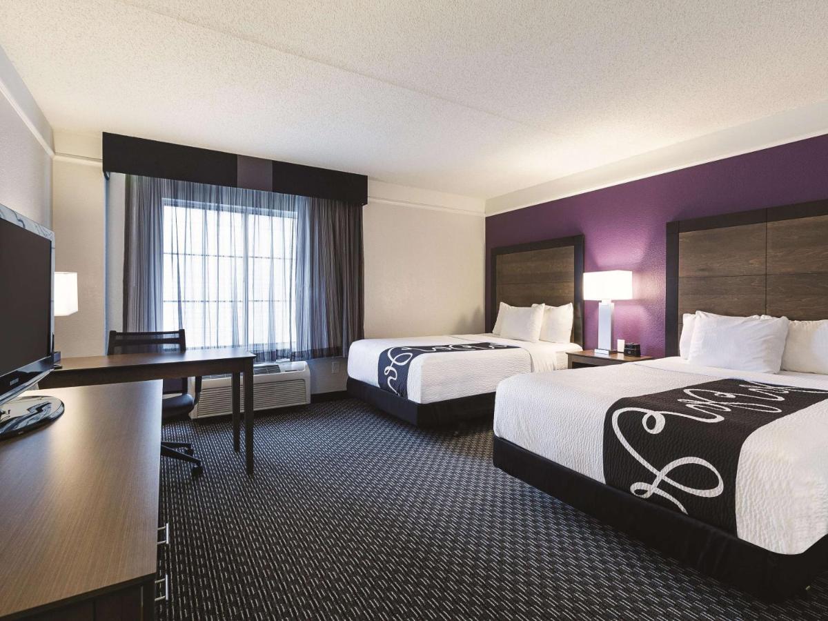 Double Room with Two Double Beds at La Quinta Inn & Suites by Wyndham Dallas Plano West