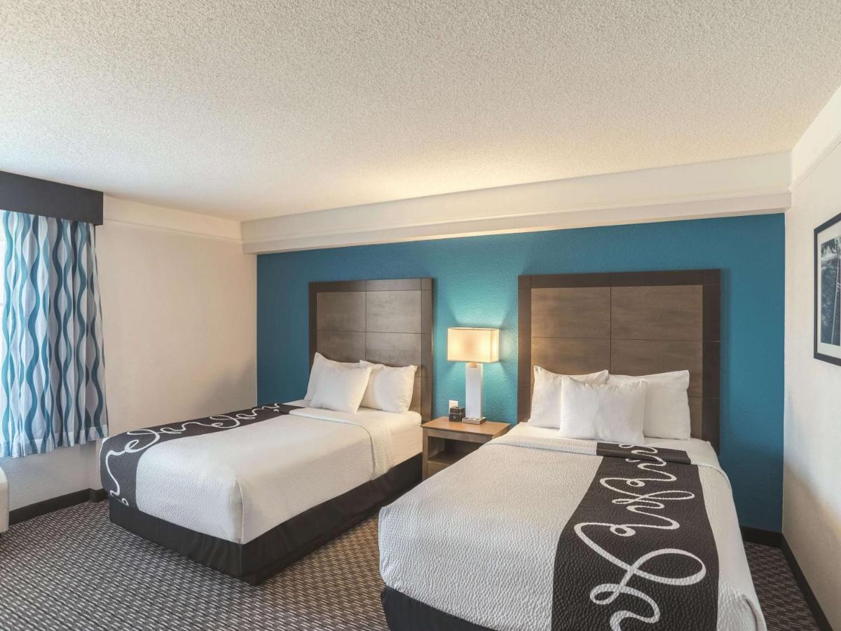 Deluxe Double Room with Two Double Beds at La Quinta Inn & Suites by Wyndham Phoenix Chandler