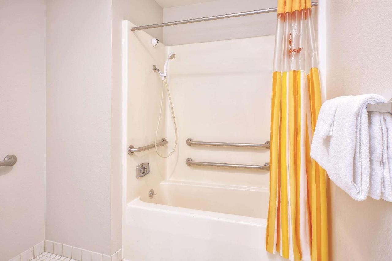 Full Size Bed - Disability Access at La Quinta Inn by Wyndham Toledo Perrysburg