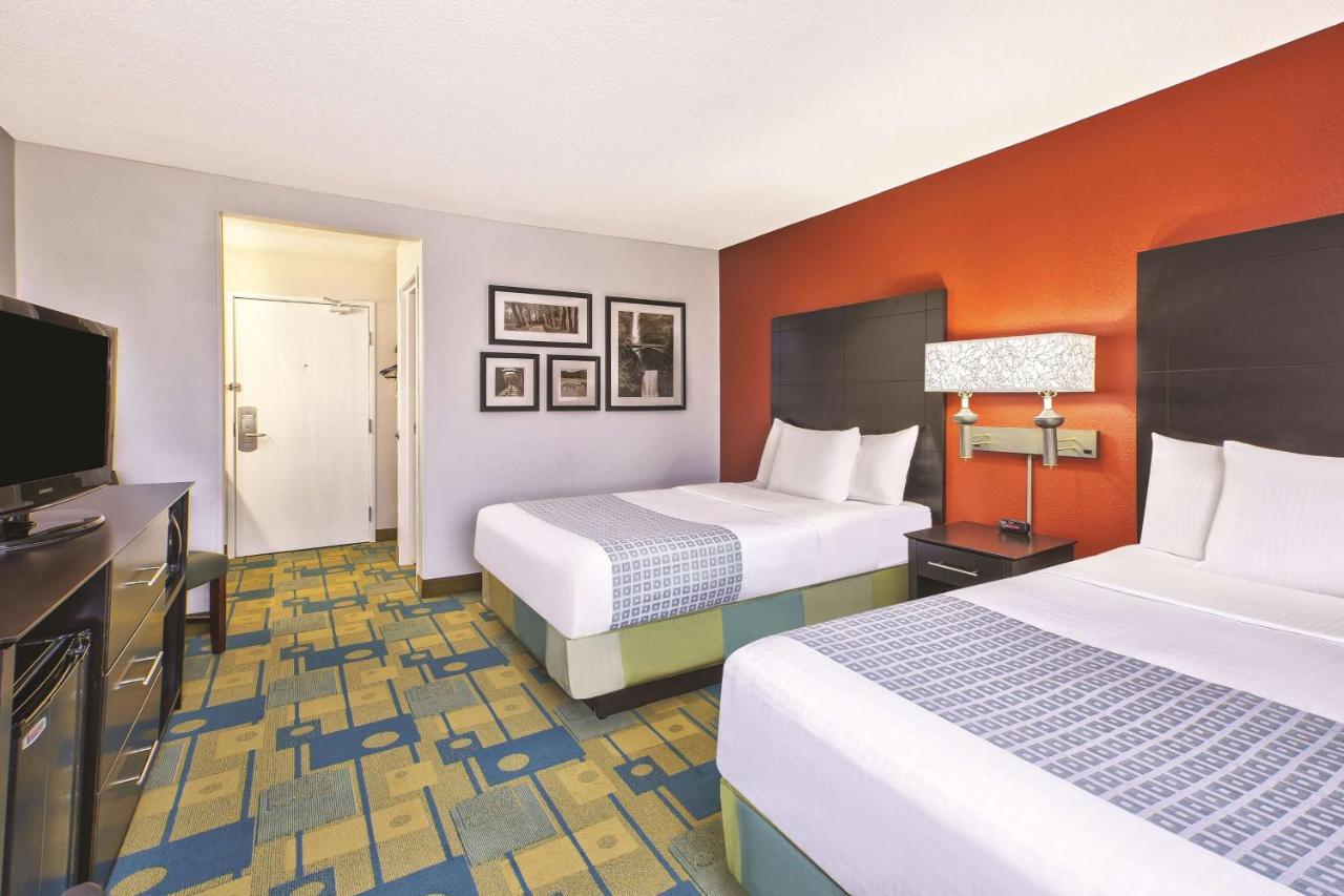 Double Room with Two Double Beds at La Quinta Inn by Wyndham Toledo Perrysburg