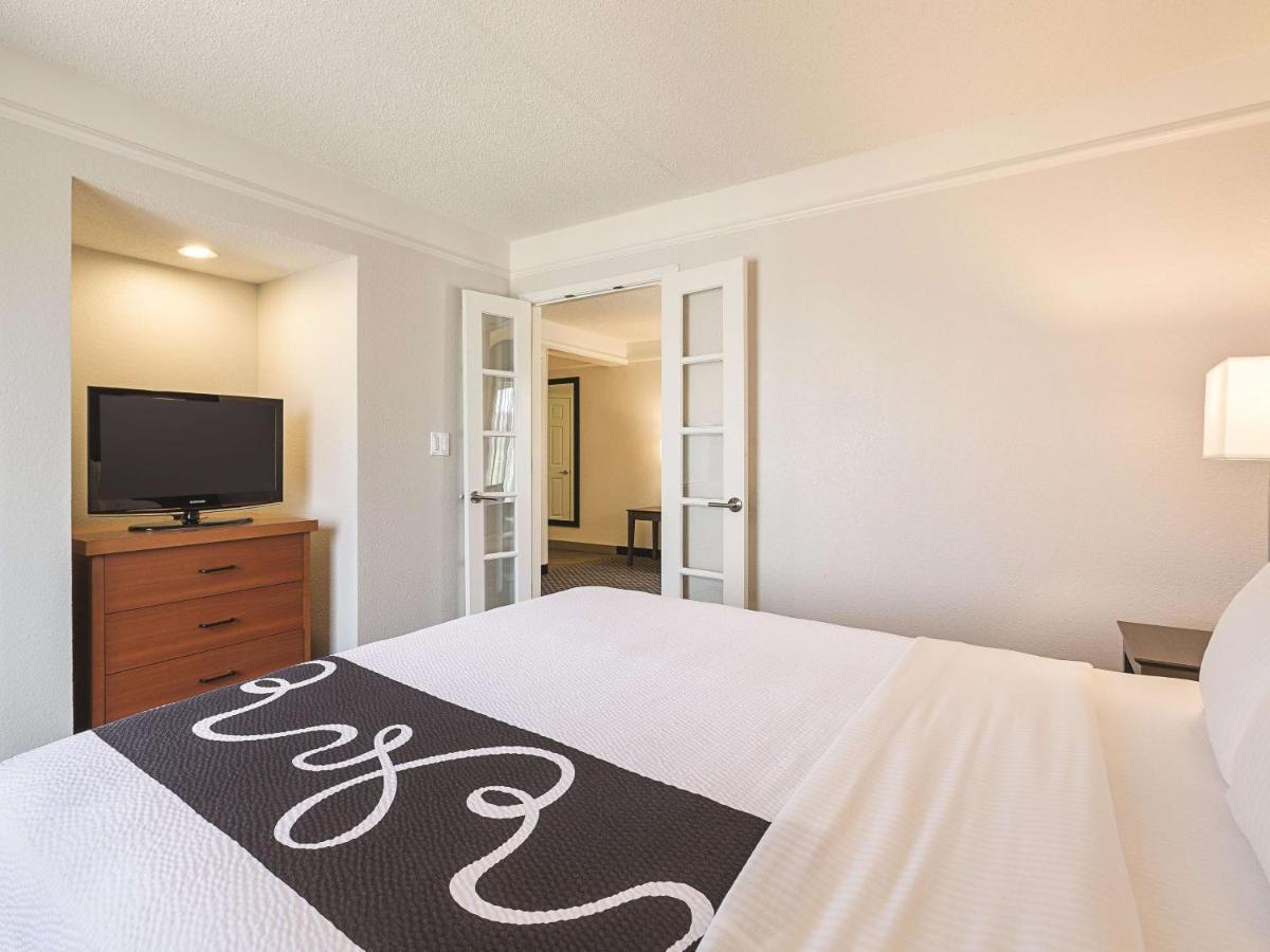 King Suite - Non-Smoking at La Quinta Inn & Suites by Wyndham Dallas Plano West