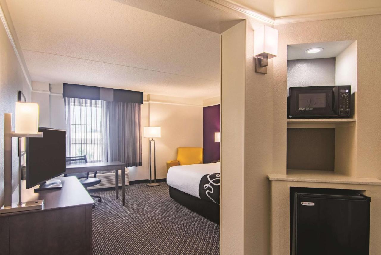 King Room - Disability Access at La Quinta Inn & Suites by Wyndham Oklahoma City Norman