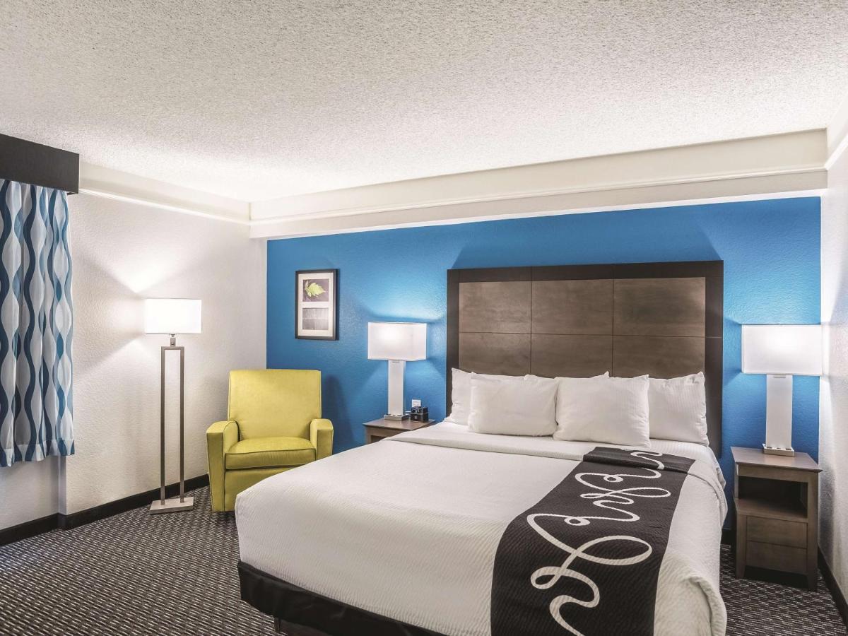 King Room - Disability Access at La Quinta Inn & Suites by Wyndham Phoenix Chandler