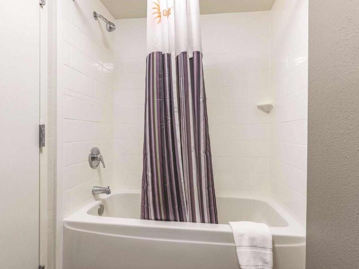 | La Quinta by Wyndham Salem NH