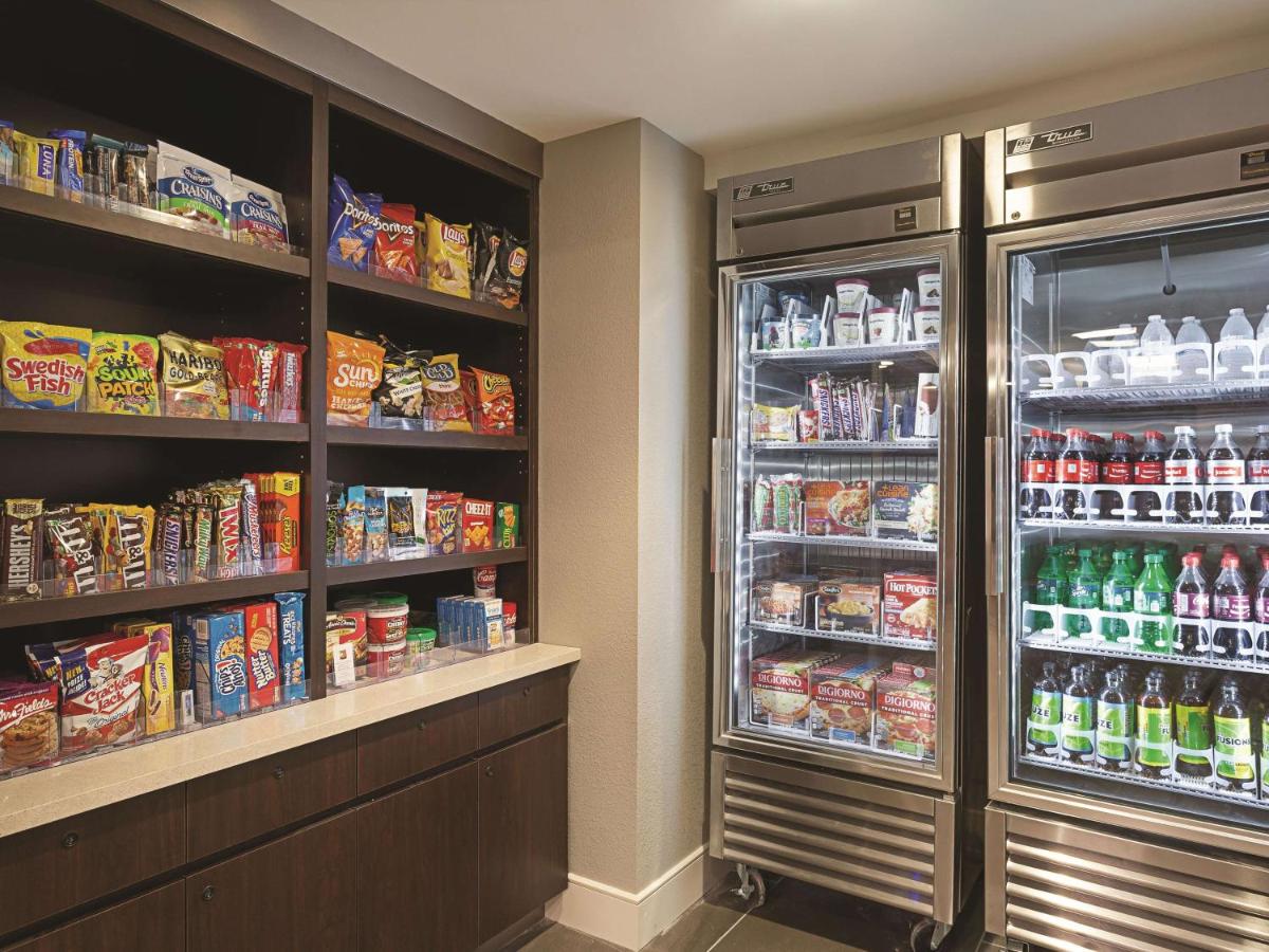 | La Quinta by Wyndham Baltimore BWI Airport