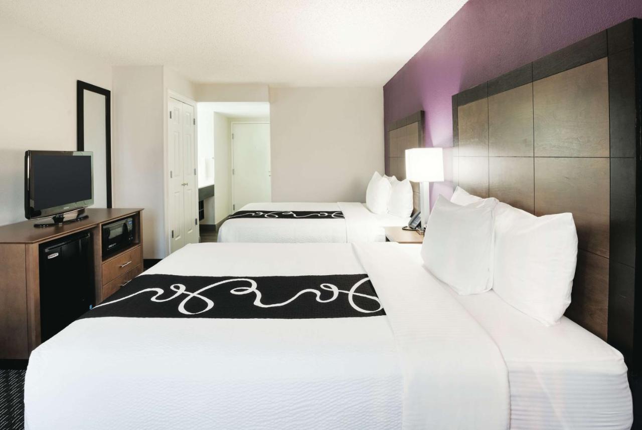 Deluxe Room with Two Queen Beds at La Quinta Inn & Suites by Wyndham Rancho Cordova Sacramento