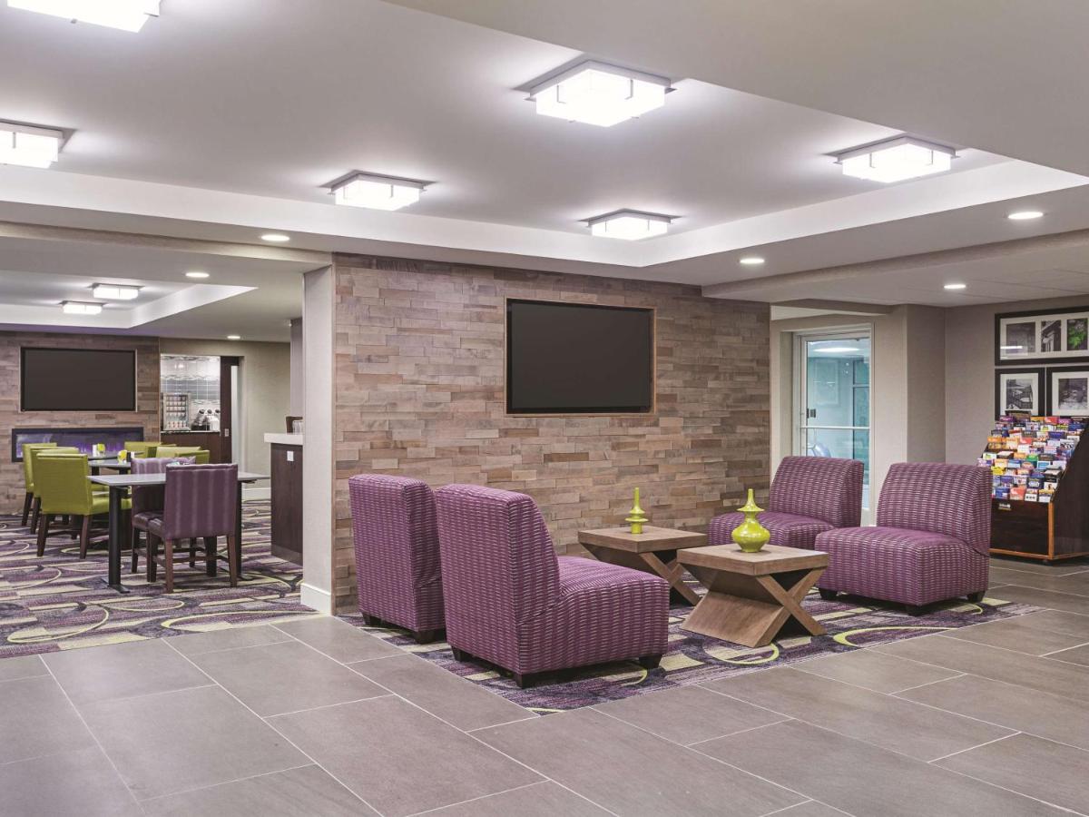 | La Quinta by Wyndham Baltimore BWI Airport