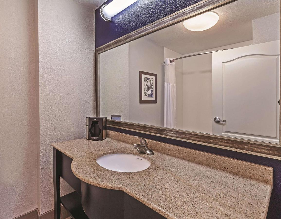 King Studio Suite - Non-Smoking at La Quinta Inn & Suites by Wyndham Palestine
