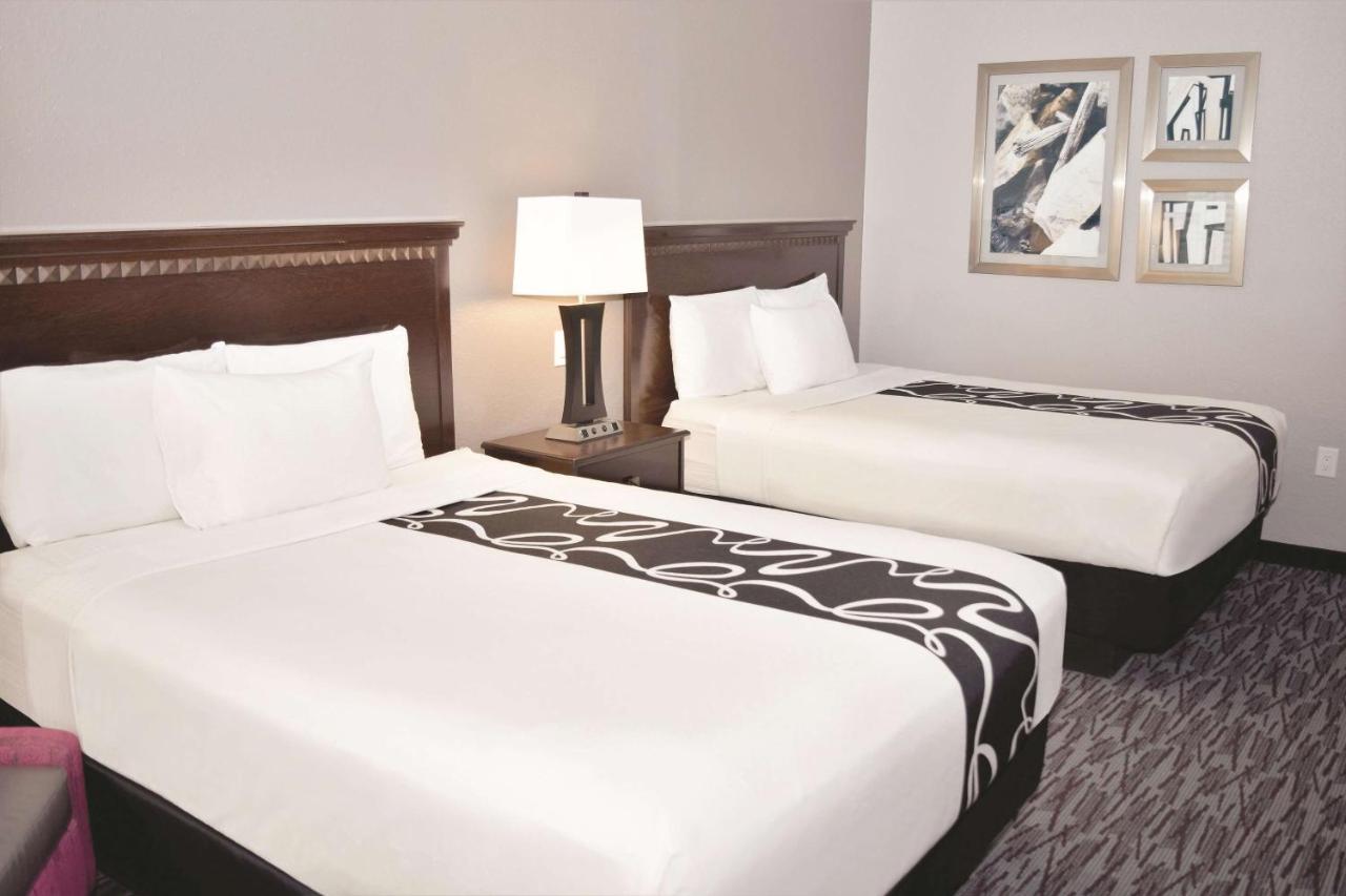Queen Room with Two Queen Beds at La Quinta Inn & Suites by Wyndham Abilene Mall