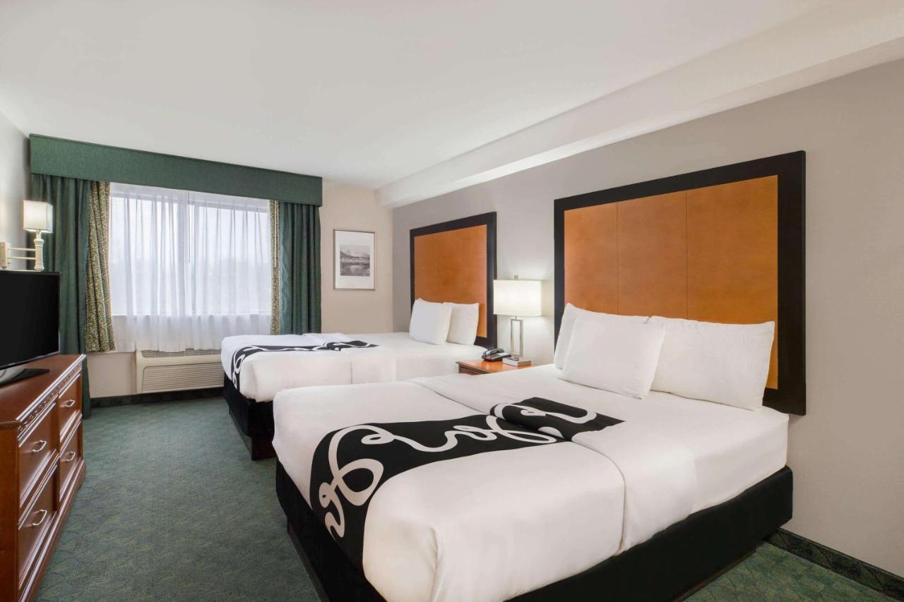 Queen Room with Two Queen Beds at La Quinta Inn by Wyndham Everett