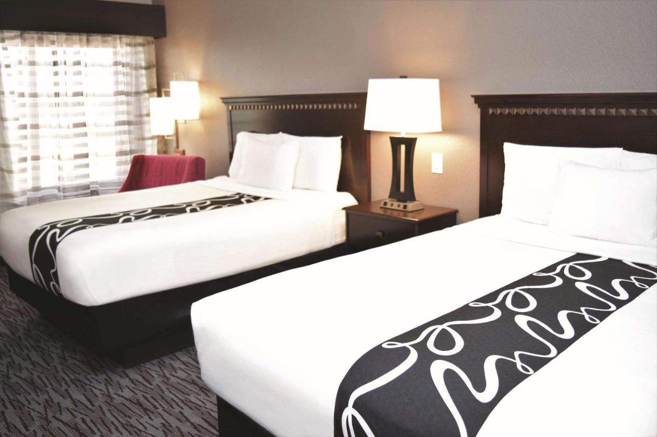 Queen Room with Two Queen Beds at La Quinta Inn & Suites by Wyndham Abilene Mall