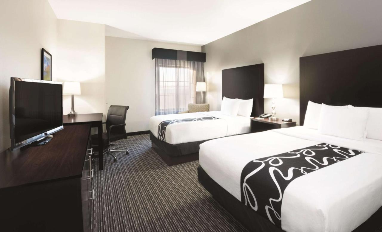 Queen Room with Two Queen Beds at La Quinta Inn & Suites by Wyndham Billings