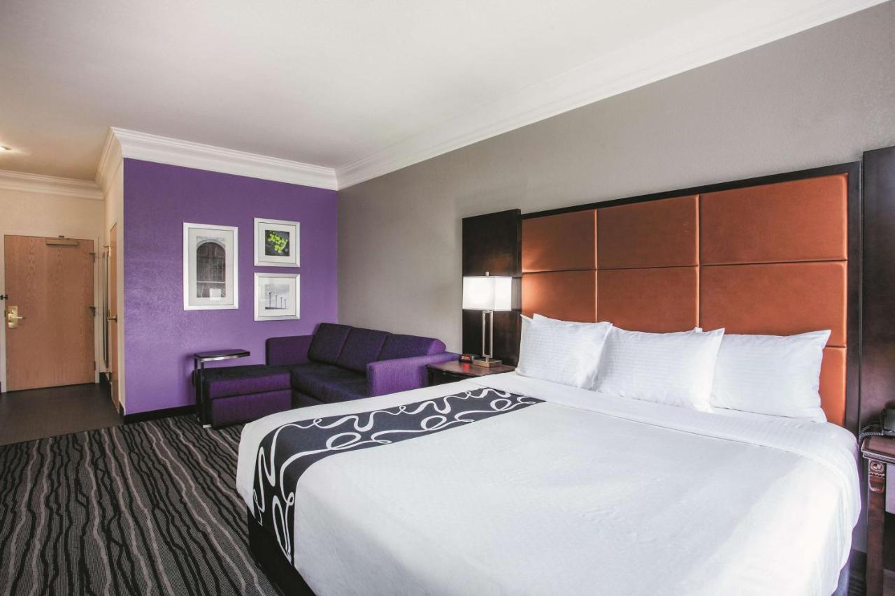 King Studio - Mobility Accessible/Non-Smoking at La Quinta Inn & Suites by Wyndham Dublin - Pleasanton