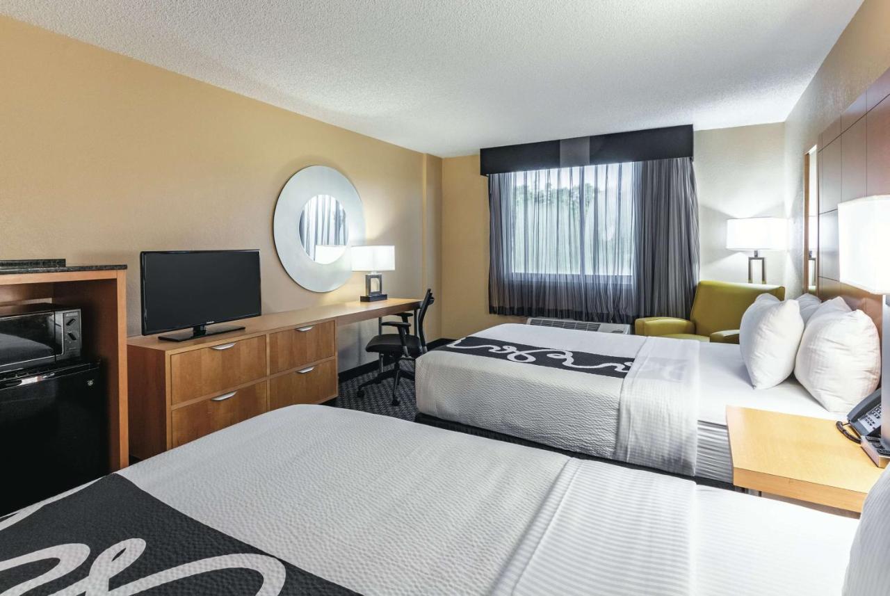 Double Room with Two Double Beds - Non-Smoking at La Quinta Inn & Suites by Wyndham Naples Downtown