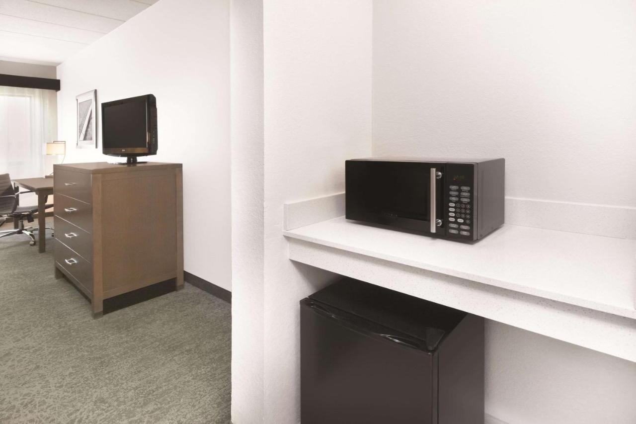 | La Quinta by Wyndham Philadelphia Airport