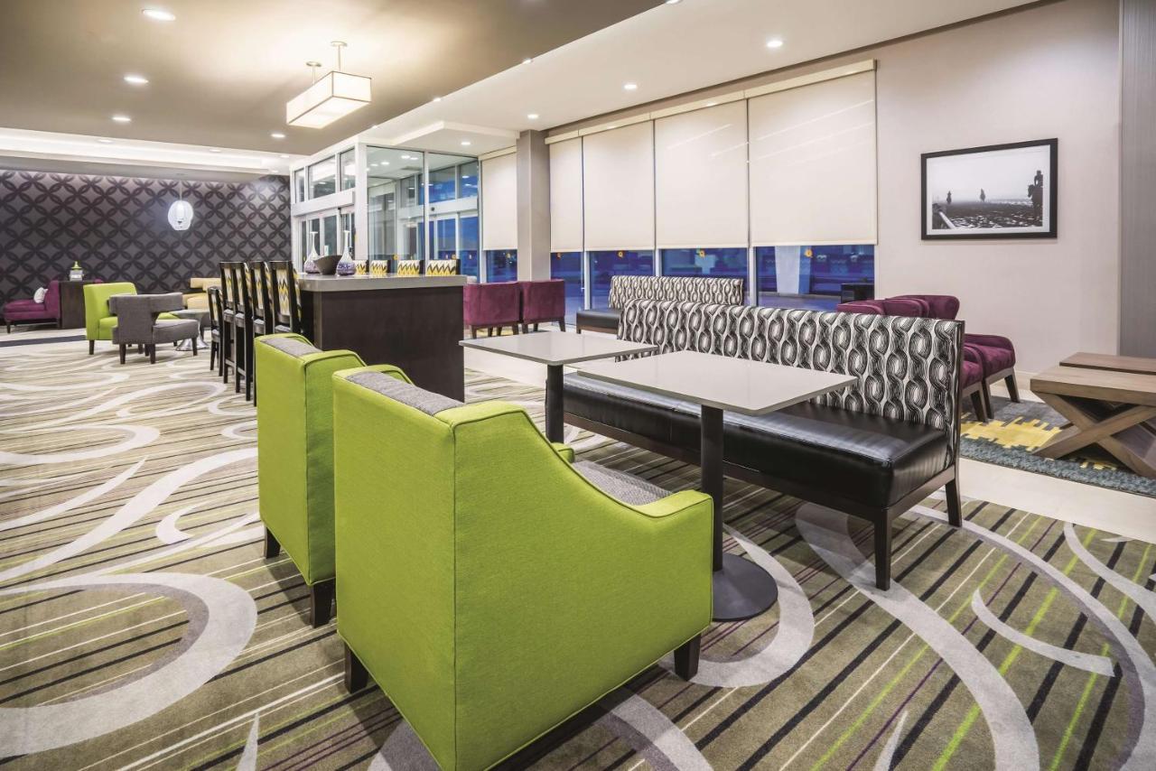 | La Quinta by Wyndham Clifton Park