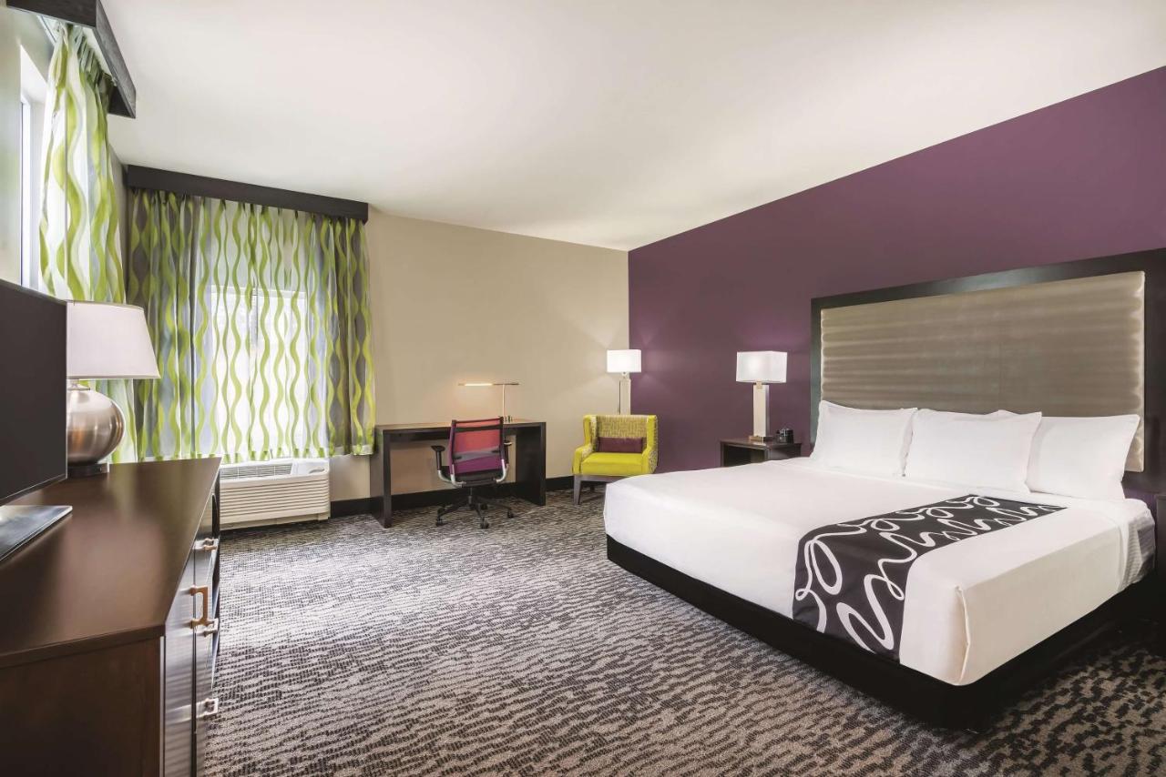 | La Quinta by Wyndham Clifton Park