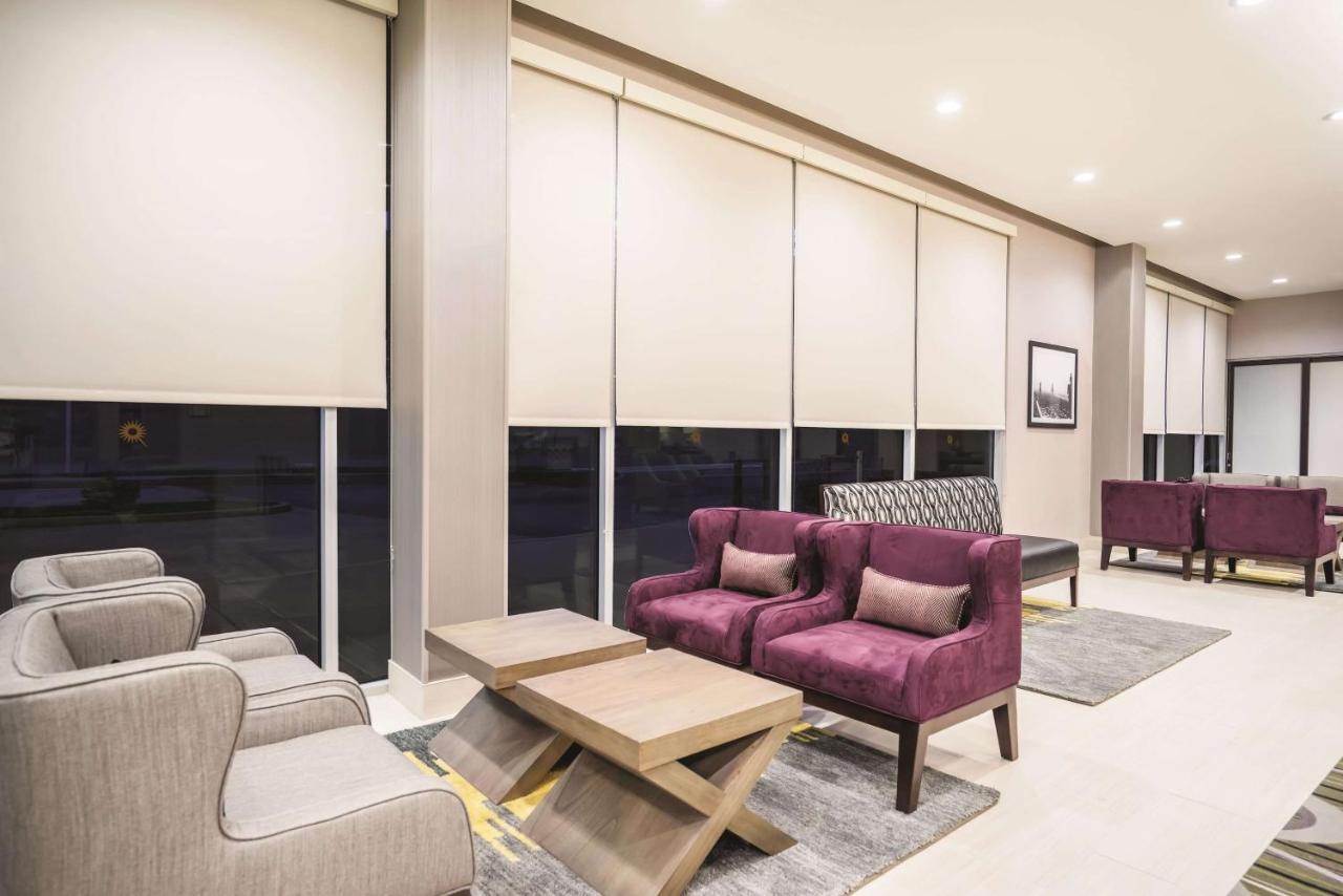 | La Quinta by Wyndham Clifton Park