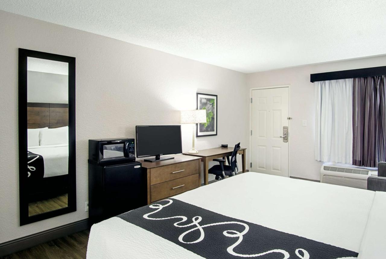 Deluxe King Room - Non-Smoking at La Quinta Inn by Wyndham West Palm Beach - Florida Turnpike