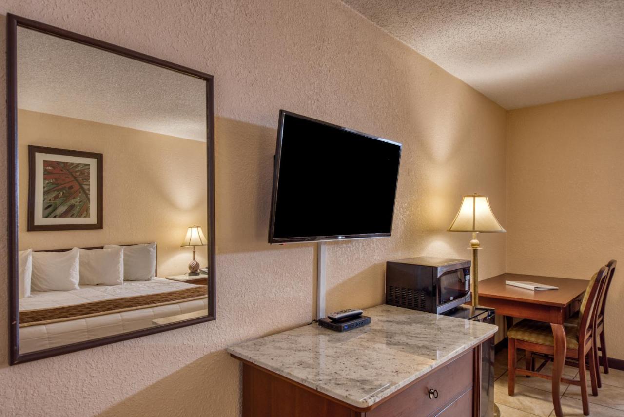 | Palms Garden Inn