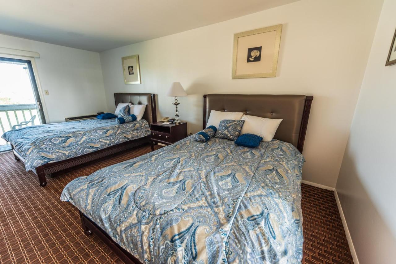 | Rodeway Inn at Somers Cove Marina