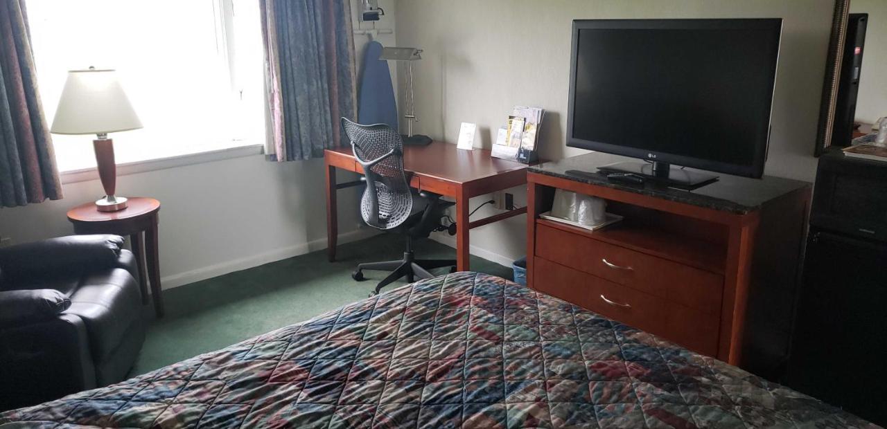 | Huntingdon Motor Inn