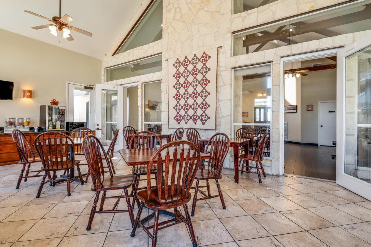 | Mountain Star Lodge