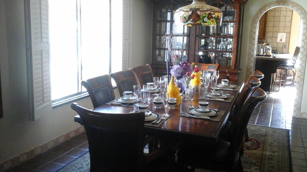 | Spanish Villa Inn