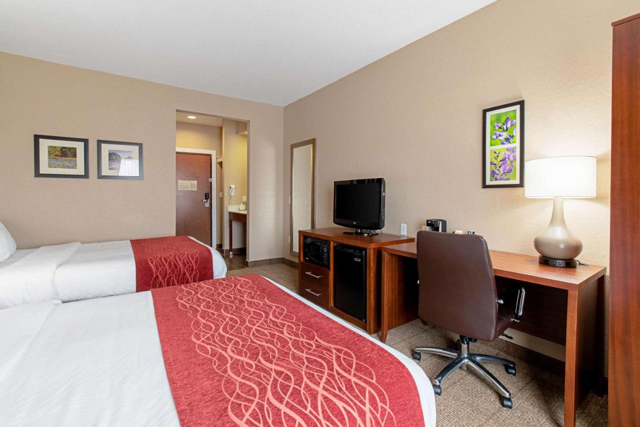 Queen Room with Two Queen Beds - Non-Smoking at Comfort Inn and Suites Fredericksburg