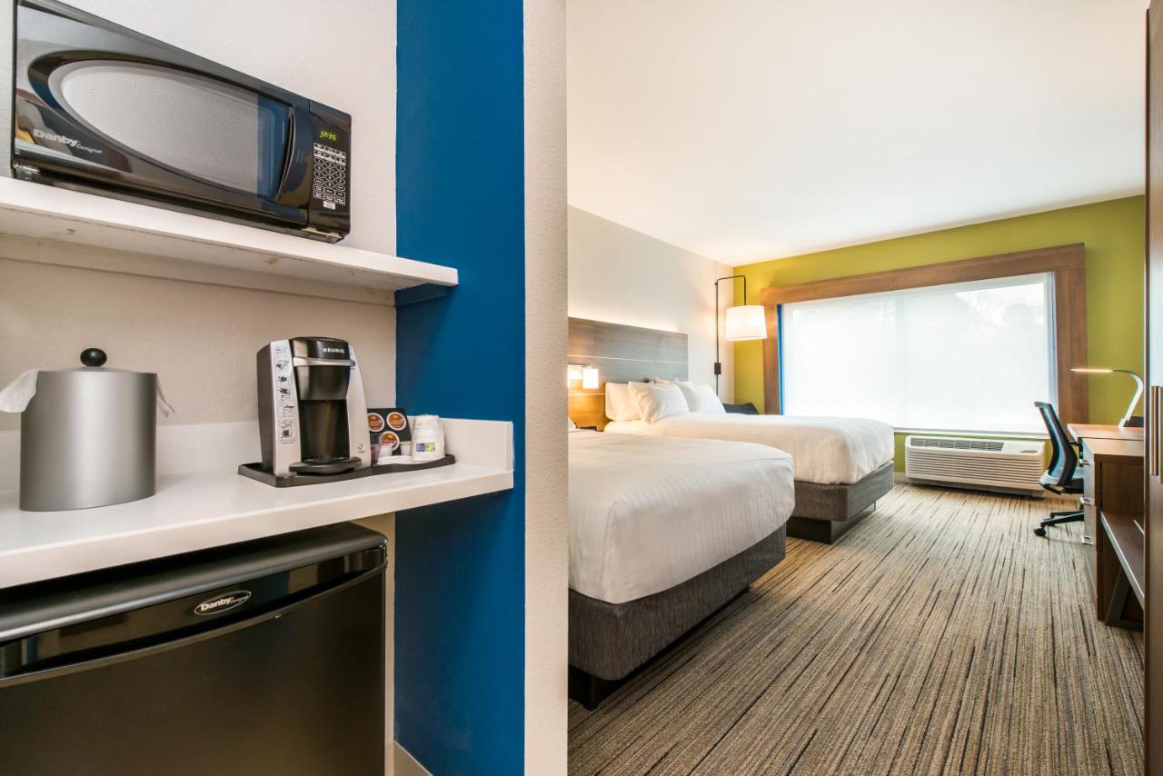  | Holiday Inn Express & Suites Carrollton West, an IHG Hotel