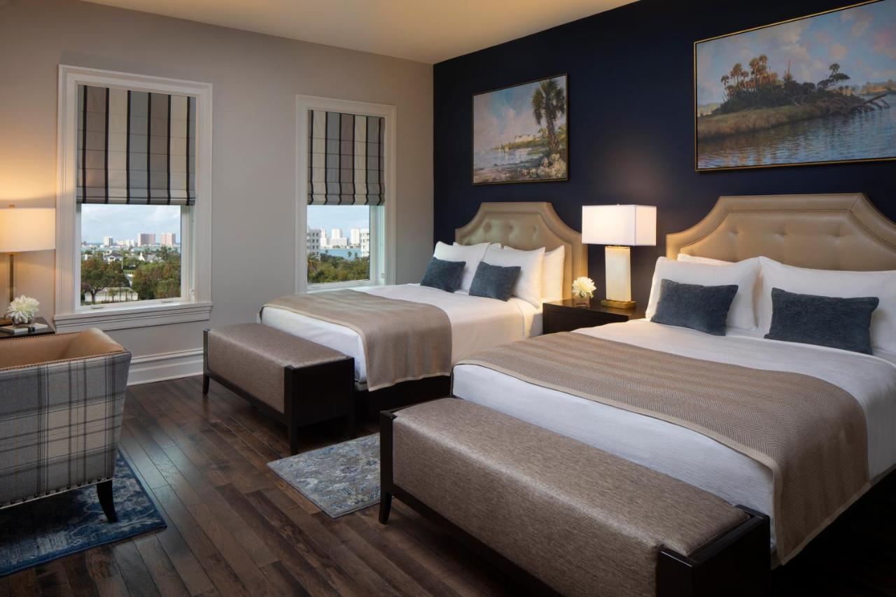 | Belleview Inn