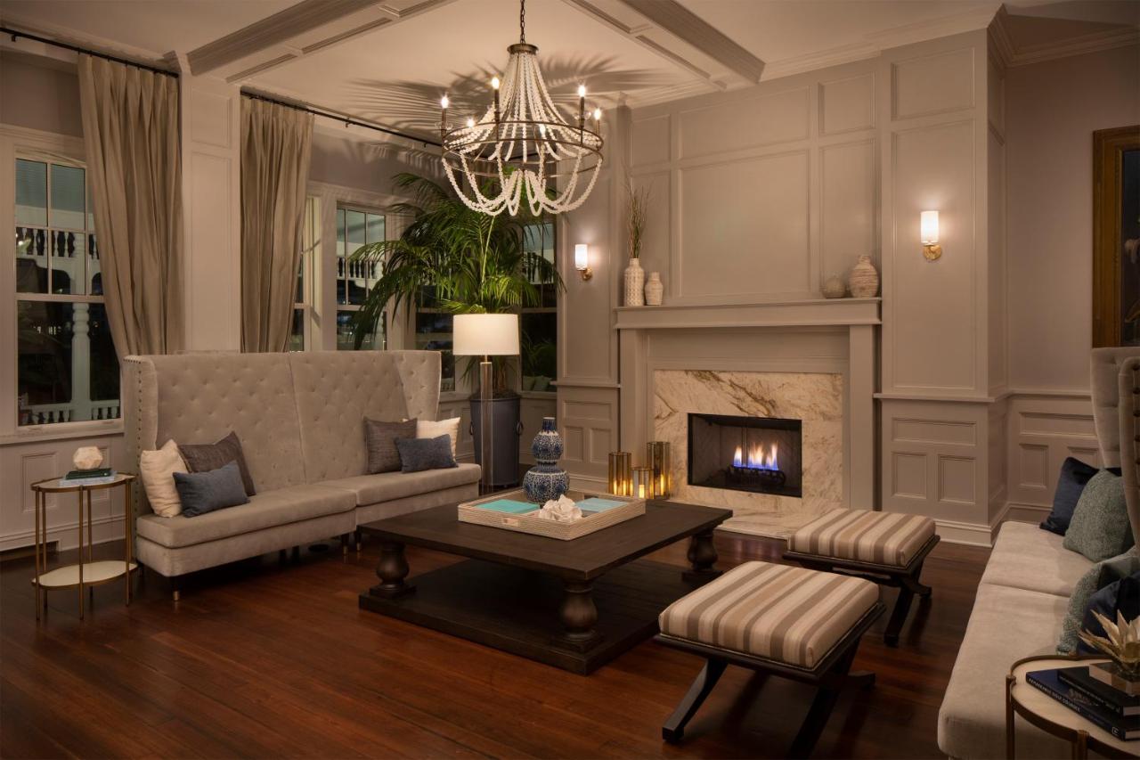 | Belleview Inn