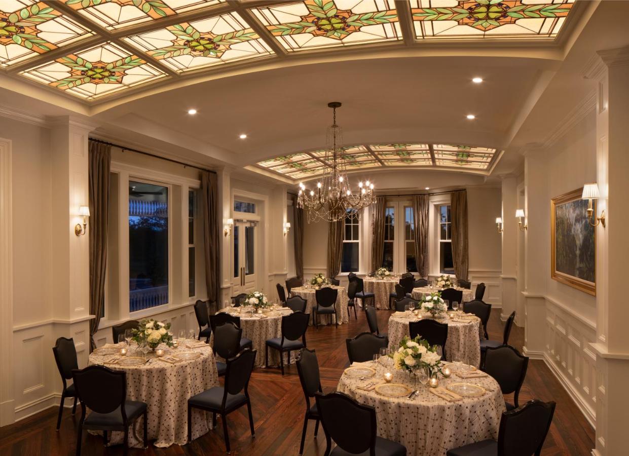 | Belleview Inn