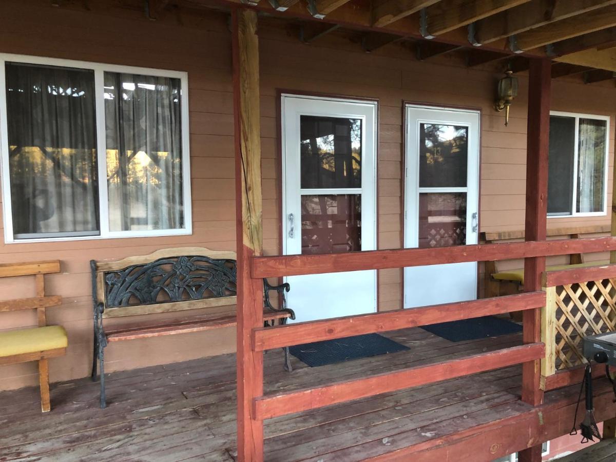 | Black Hills Motel at Quail's Crossing
