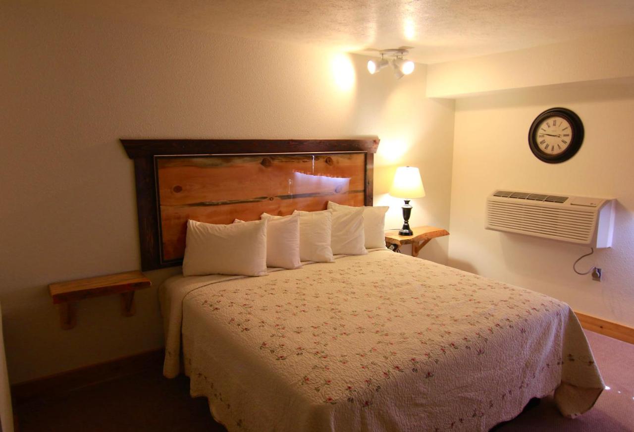 King Room at Yellowstone Village Inn and Suites