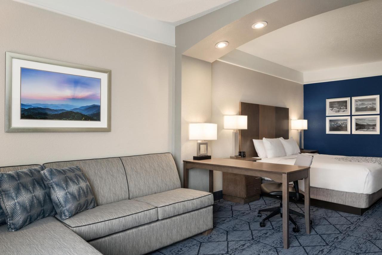 Executive King Room at La Quinta Inn and Suites by Wyndham at WaTiki Waterpark