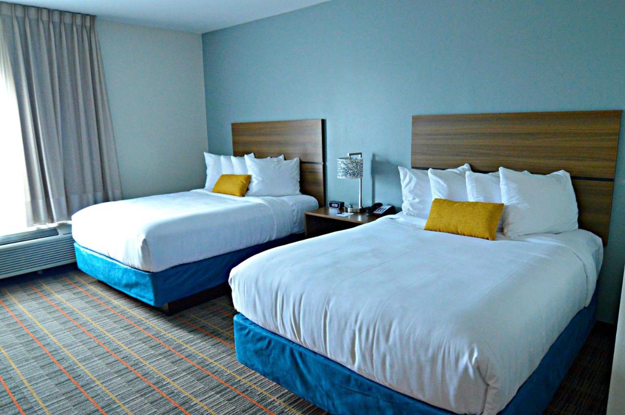 Deluxe Queen Studio at Best Western Ingleside Inn & Suites