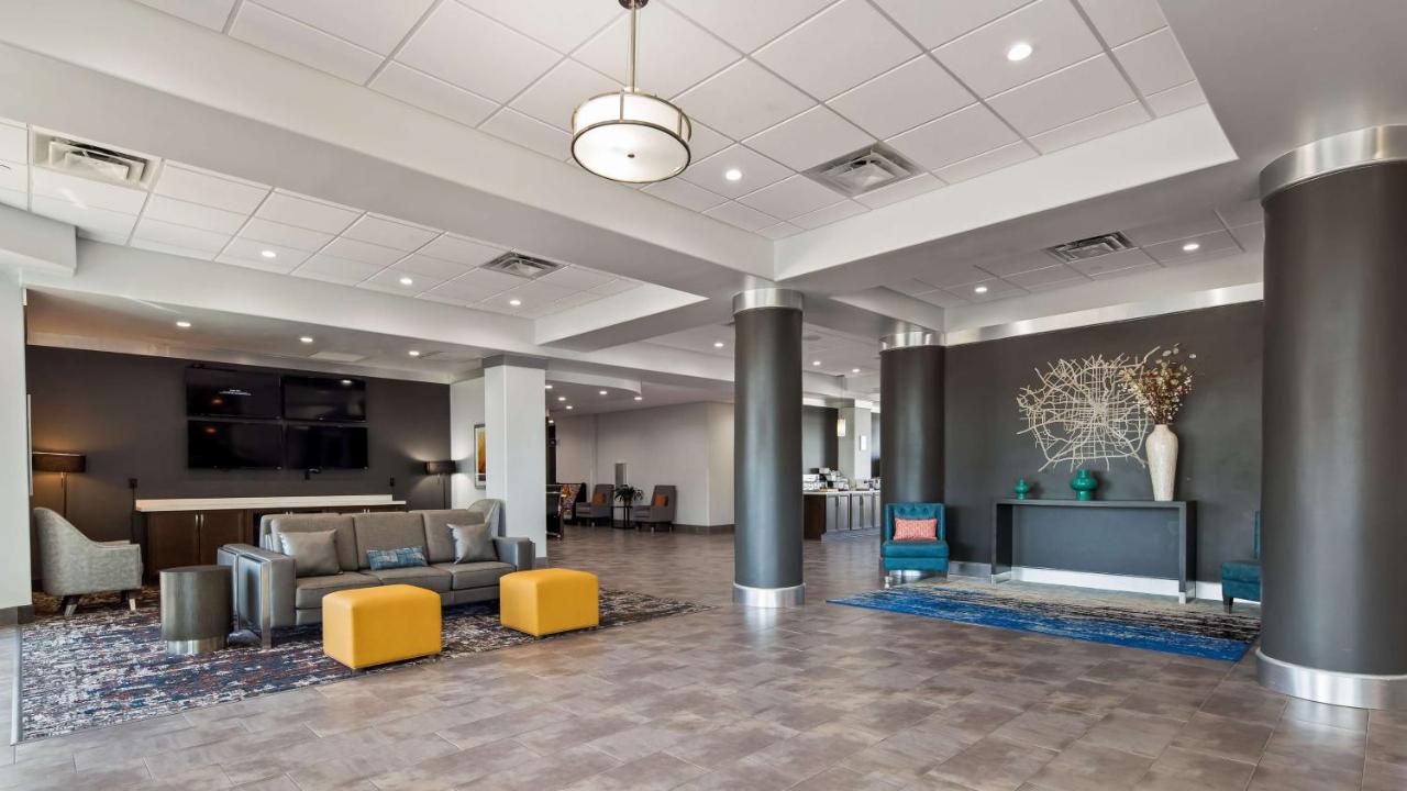 | Best Western Plus Roland Inn & Suites